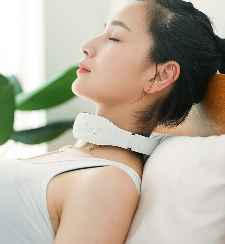 Massaggiatore Cervicale a Impulsi Elettromagnetici,Riscaldamento e Relax per Collo e Spalle